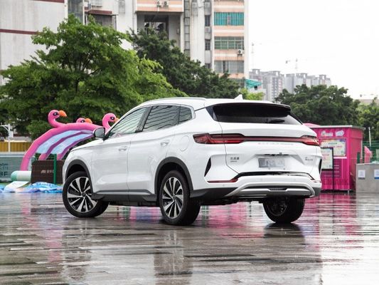 800W 폐쇄형 카리저 BYD 송 플러스 챔피언 에디션 EV 520km 장거리 전기 자동차