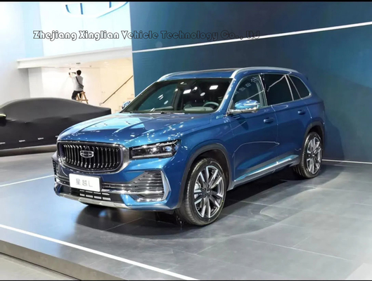 닫힌 카리저형 지일리 엑싱유 L 뛰어난 성능의 강력한 4WD SUV
