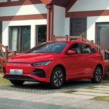 43.2kwh 배터리 용량 백색 회색 빨간색 파란색 색상과 405 Km 범위를 가진 전기 자동차