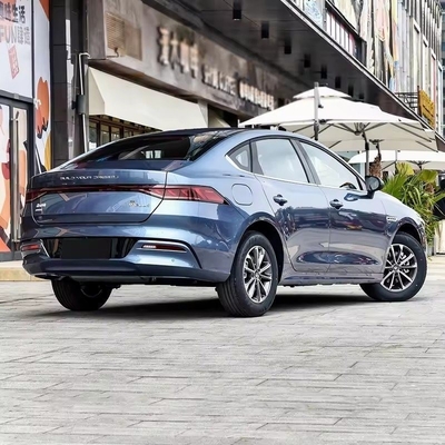 에너지 차량 Byd Qin Plus Dm-I 2024 하이브리드 연료 및 고급 리?? 배터리