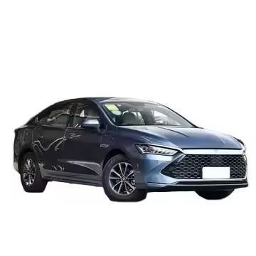 닫힌 카리저형 2024 BYD 킨 플러스 E-CVT 연속 변동 변속기 세단 EV 오토 5 좌석