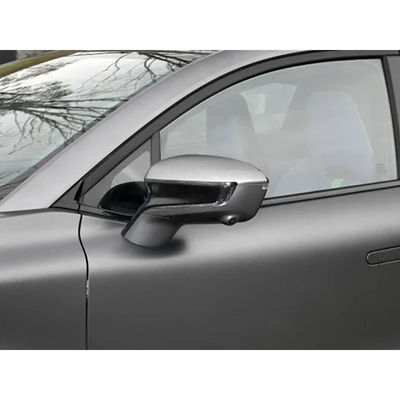 판매 트레이드 창은 다중 링크 독립식 서스펜션과 함께 유니-T 중고차를 선보인다