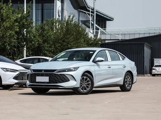 2024 Byd Qin L Dm-I 장거리 80km 120km 플러그인 하이브리드 종합 마일리지 2100 Km 에너지 차량 자동차 EV 충전 시간 3.42 시간