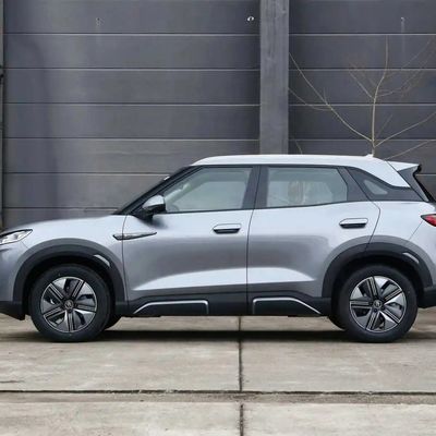 순수 전기 177 PS 전기 모터 BYD 유안까지 EV와 4310 * 1830 * 1675mm 크기