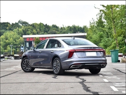 FAW 홍콩치 H5 가솔린 전기 하이브리드 세단 2024 에디션 1.5t 리메 버전 중고 Phev 자동차