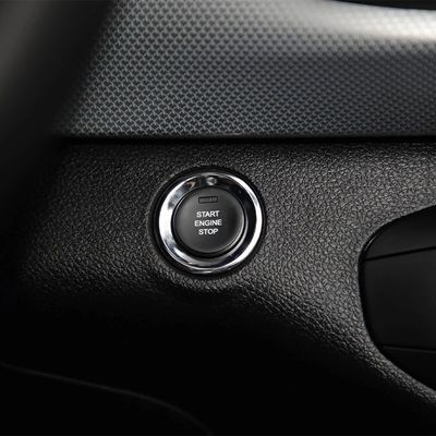 2022년 2023년 FAW 홍치 H9 고급차 하이브리드 자동차 2.0t 연료 절감 및 2920mm 휠베이스