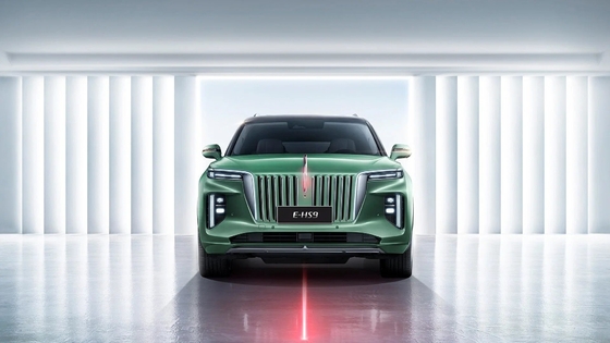 차량 모델 좌측 스티어링 Hongqi H9 FWD 및 연료 엔진이 있는 가솔린 자동차