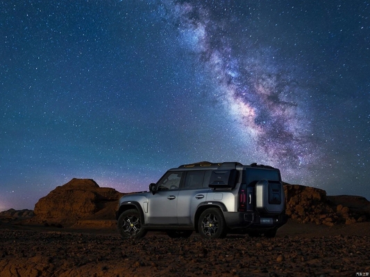체리 지투 트래블러 2023 크로싱 PRO Awd 2.0t 254PS L4 5도어 5석 SUV 후면 디프록