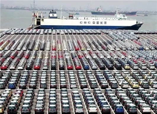 Chinese Auto New Chang′an Uni-V Intelligent Electric Idd 5 Seaters Big Space Electric Vehiles